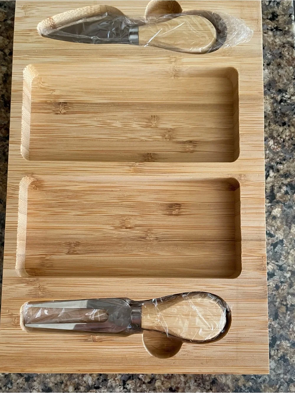 “World’s Best Sister You Are Amazing” Charcuterie Bamboo Serving Board NWT